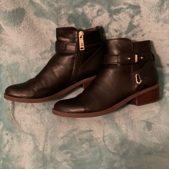 PRELOVED ✨ Tommy Hilfiger Ankle Boots - Picture 4 of 8